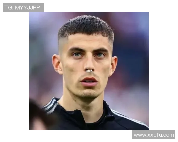 藏族男生的足球梦想与荣耀展现于头像之中